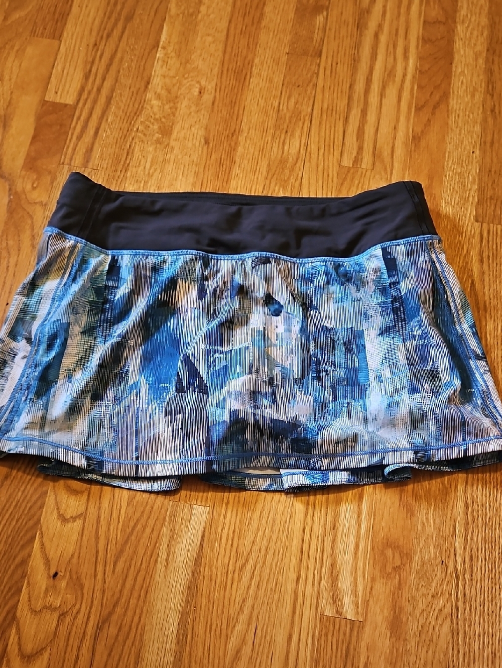 lululemon athletica Blue Printed Athletic Skirt